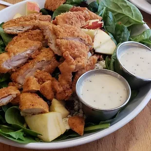 apple chicken salad ...OMG .. good ..  grace was our server . best food in town...no joke ..