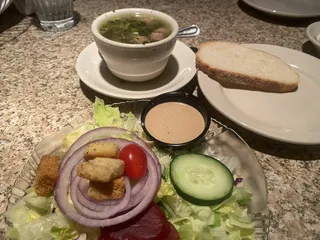 Enzo's Restaurant & Lounge