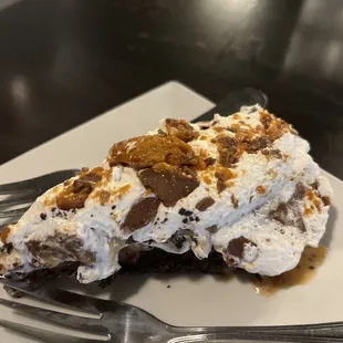 toffee choco mousse pie