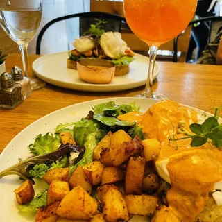Crab Cakes Benedict