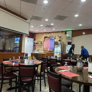 sushi and sashimi, interior