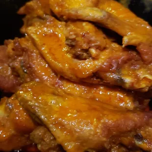 Gluten free wings medium extra crispy.