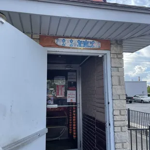 the entrance to the restaurant