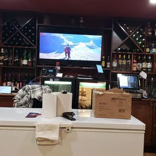 One of the best resturant in the town. Always come here for spicy food. And people work upfront are really awesome. You all have to try once