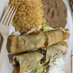 Beef fajita and chicken flautas