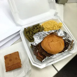 Pulled Pork Sandwich &amp; a Blondie Brownie from Enjoi Sweets