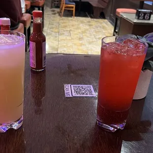 Arrayan (Left) Amazing flavor just like the ones from El Salvador Chia(right) Excellent taste!