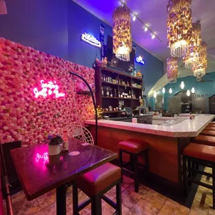 sushi and sashimi, interior