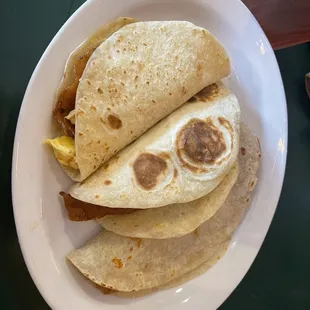 Bacon&amp;egg tacos/Bean &amp; chorizo taco