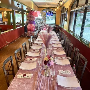 Table setting done by glorious events and party decor by Alejandra