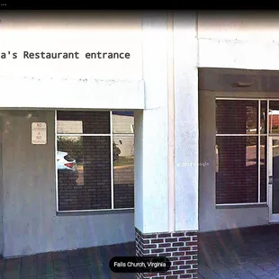Entrance to Sarita's restaurant. Text was added by me.