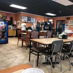the inside of a fast food restaurant