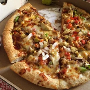 Large BBQ Chicken Bonanza pie