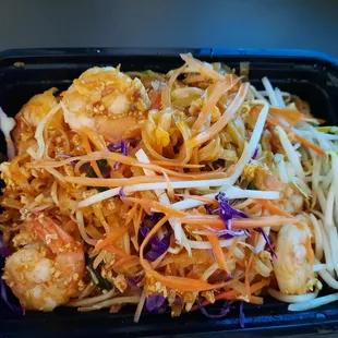 Pad Thai with Shrimp ($3 extra)