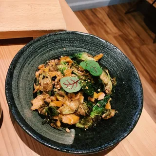 MOMOIRO BRUSSEL SPROUTS