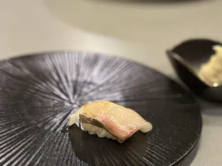 jū-ni