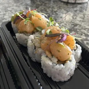 Bay scallop roll