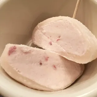 1 Piece Strawberry Mochi