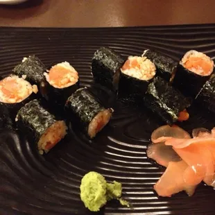 Spicy Salmon Roll