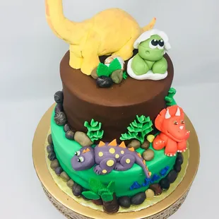 Cute Dyno Cake!