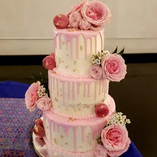 Wedding cake #dripcake #weddingcake