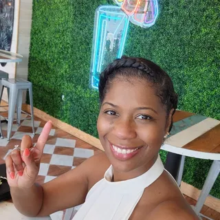 LaToya E.
