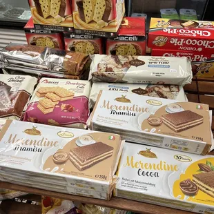 a variety of cookies