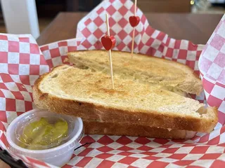 Brown Bear Coffee And Cafe