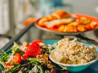 Tam's Sweet & Savory Café