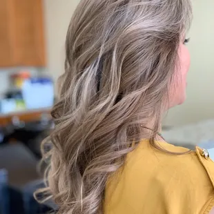 7/12/2019 balayage color done by professional stylist Hannahpham