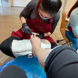 40 mins later we are getting started.