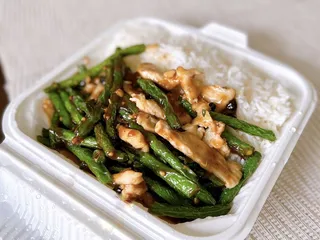 Lucky House Restaurant