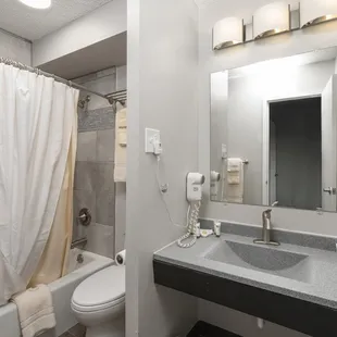 King Size Suite bathroom