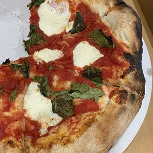 The Margherita Pizza didn't disappoint either!