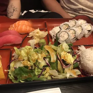 Bento Box Special Dinner with salmon &amp; tuna sushi / California Roll