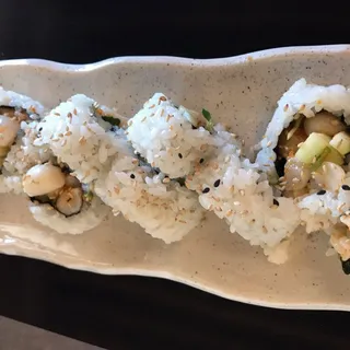 Spicy Scallop Roll