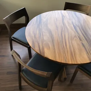 Round monkey pod table