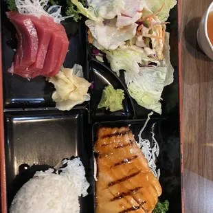 Lunch bento maguro tuna sashimi and salmon