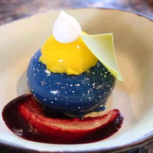 The blueberry moose is really good!