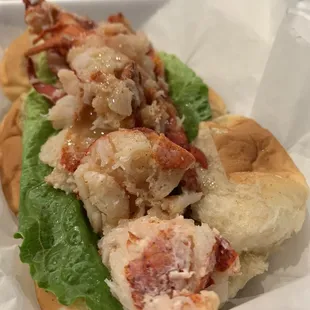 Connecticut lobster roll