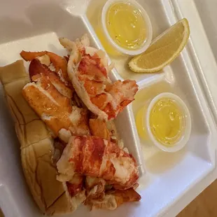 Lobster roll