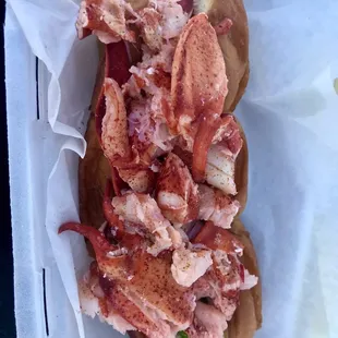 Connecticut Roll $16