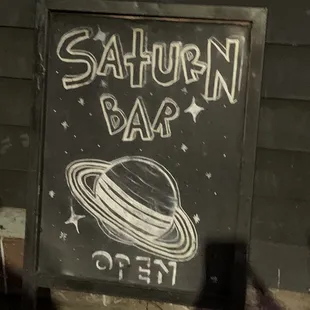 Saturn bar