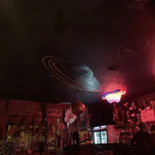 Saturn bar