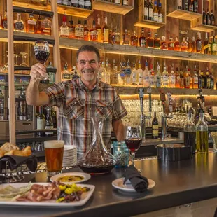 Our management wants you to enjoy your dining experience at Sauce