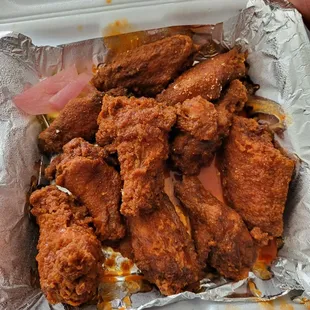 food, bbq chicken, bbq wings, poultry, chicken, fried chicken wings, fried chicken, chicken wings, chicken wings and fried chicken