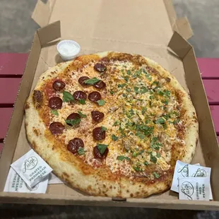 Half &amp; Half pizza --Halal pepperoni &amp; Spicy Chicken Naga