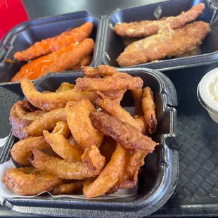 Onions rings,tenders