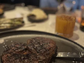 Porterhouse Bourbon & Bones