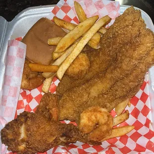 Fish, shrimp and fries!